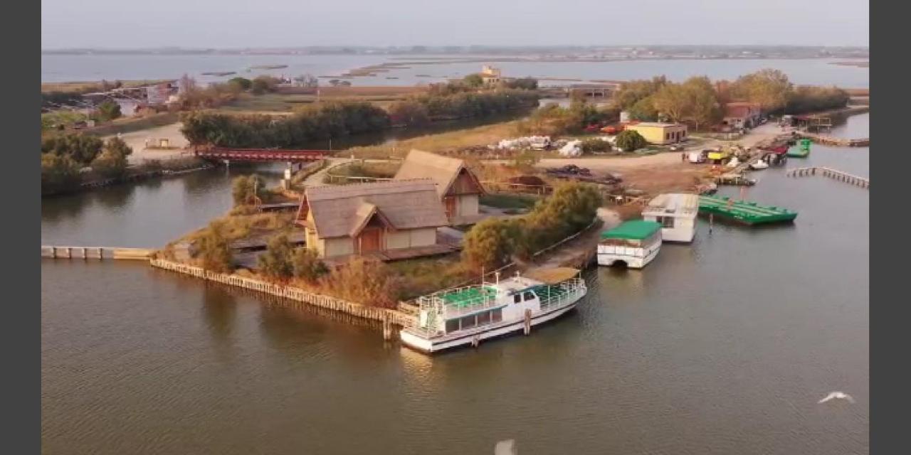 Marina Degli Estensi Floating Resort Llido Degli Estensi Exteriér fotografie
