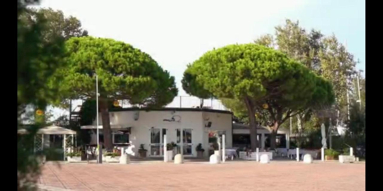 Marina Degli Estensi Floating Resort Llido Degli Estensi Exteriér fotografie