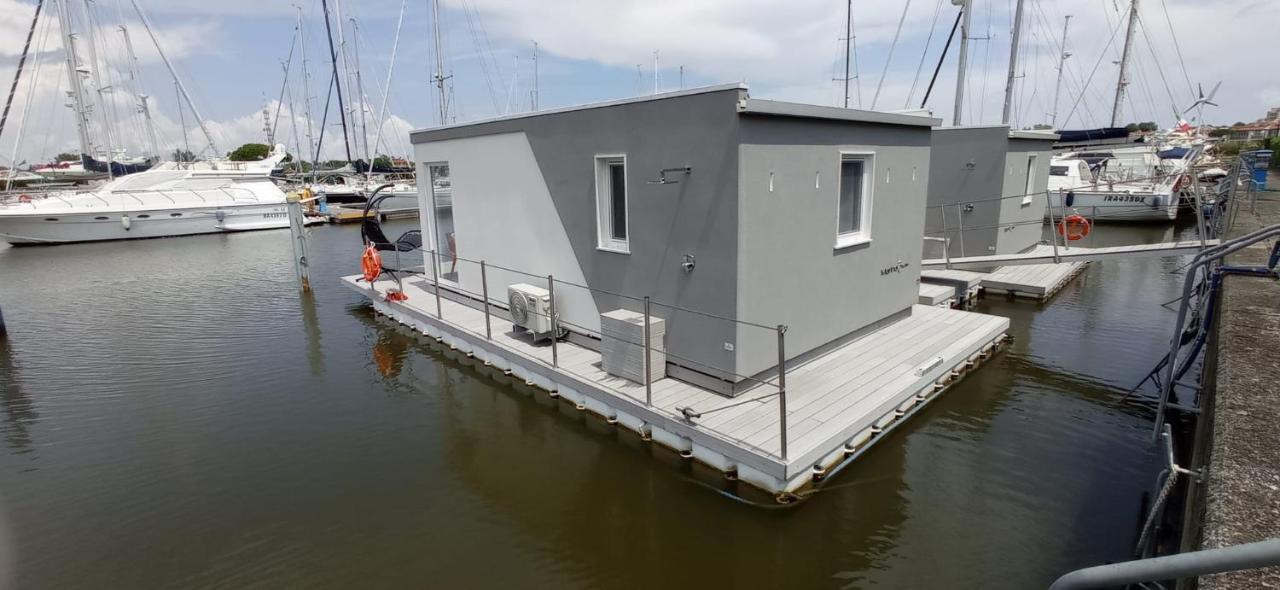 Marina Degli Estensi Floating Resort Llido Degli Estensi Exteriér fotografie