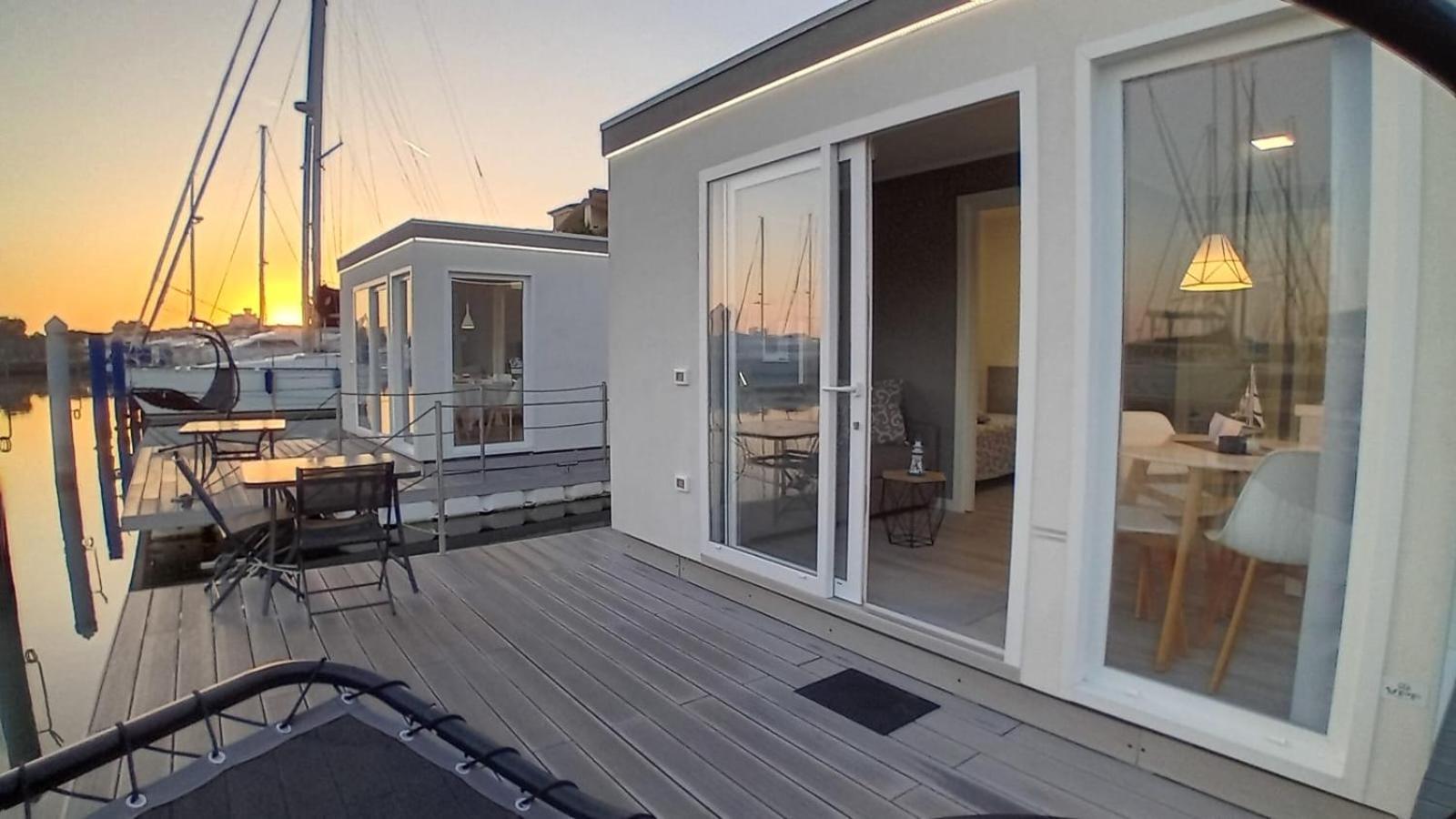 Marina Degli Estensi Floating Resort Llido Degli Estensi Exteriér fotografie
